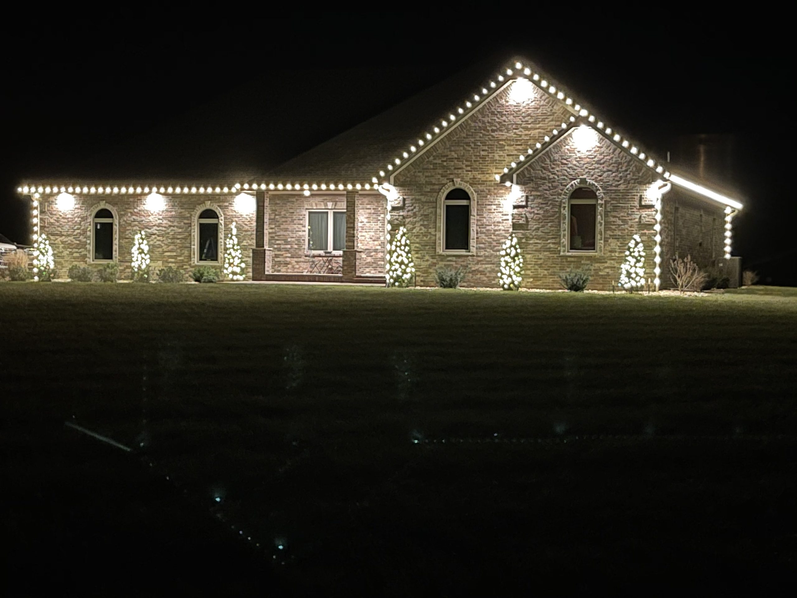 Christmas lighting installation Kansas City